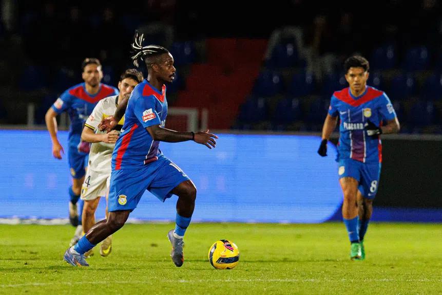 海星体育入口-葡媒：海港有意葡超阿维卡中场林肯，计划报价100万欧元